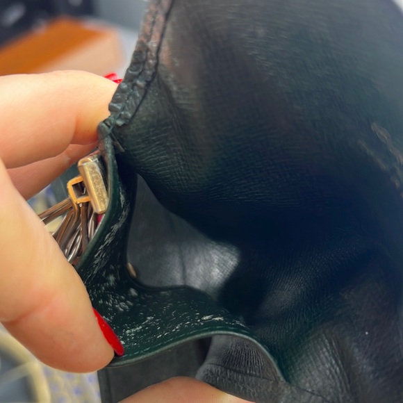 Auth. Louis Vuitton LV Taiga 6 Hook Ring Key Holder Case Wallet Multicles - Picture 17 of 17